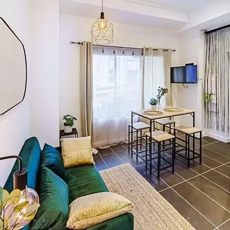 Cosy Avec Mezzanine, Bien Equipe, * Caluire-et-Cuire