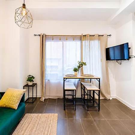Cosy Avec Mezzanine, Bien équipé, Caluire-et-Cuire